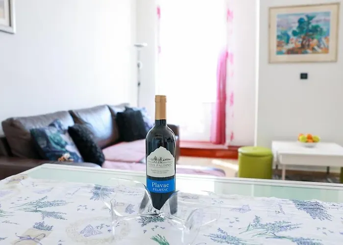 坦卡瑞瓦公寓酒店 *